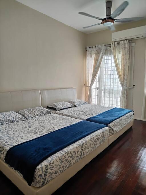 Dhiyaa's Homestay, Belleza Holiday home *